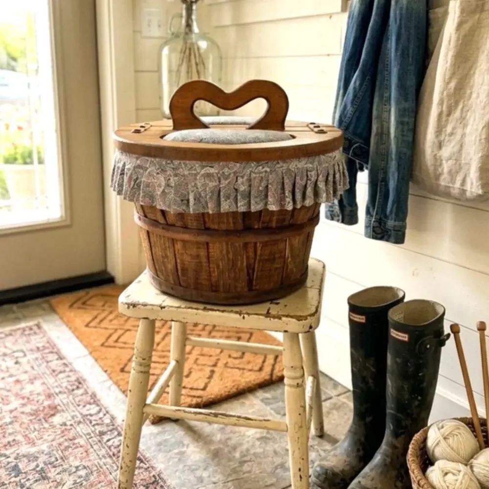 vintage crate bucket basket featuring heart-shaped handle split lid floral